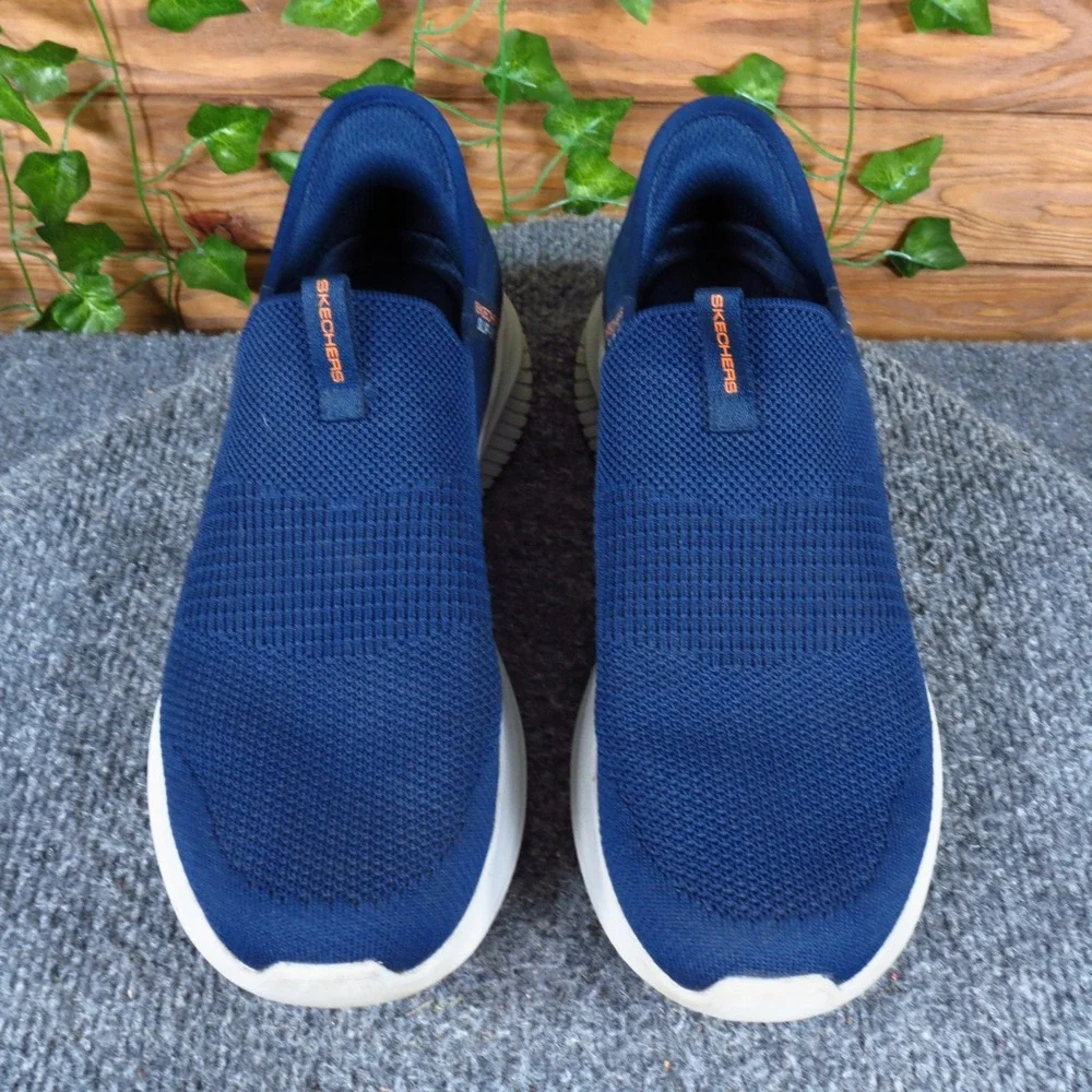 Skechers hands free